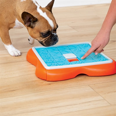 Nina Ottosson Challenge Slider Orange / Blue 38X38X5 Cm