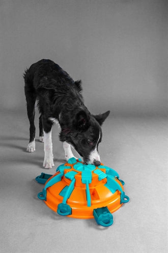 Nina Ottosson Tower Of Treats Orange / Blue 36X36X11 Cm